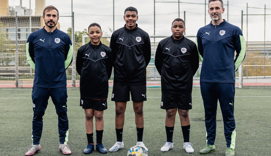 Sports Managers Handle Team Operations